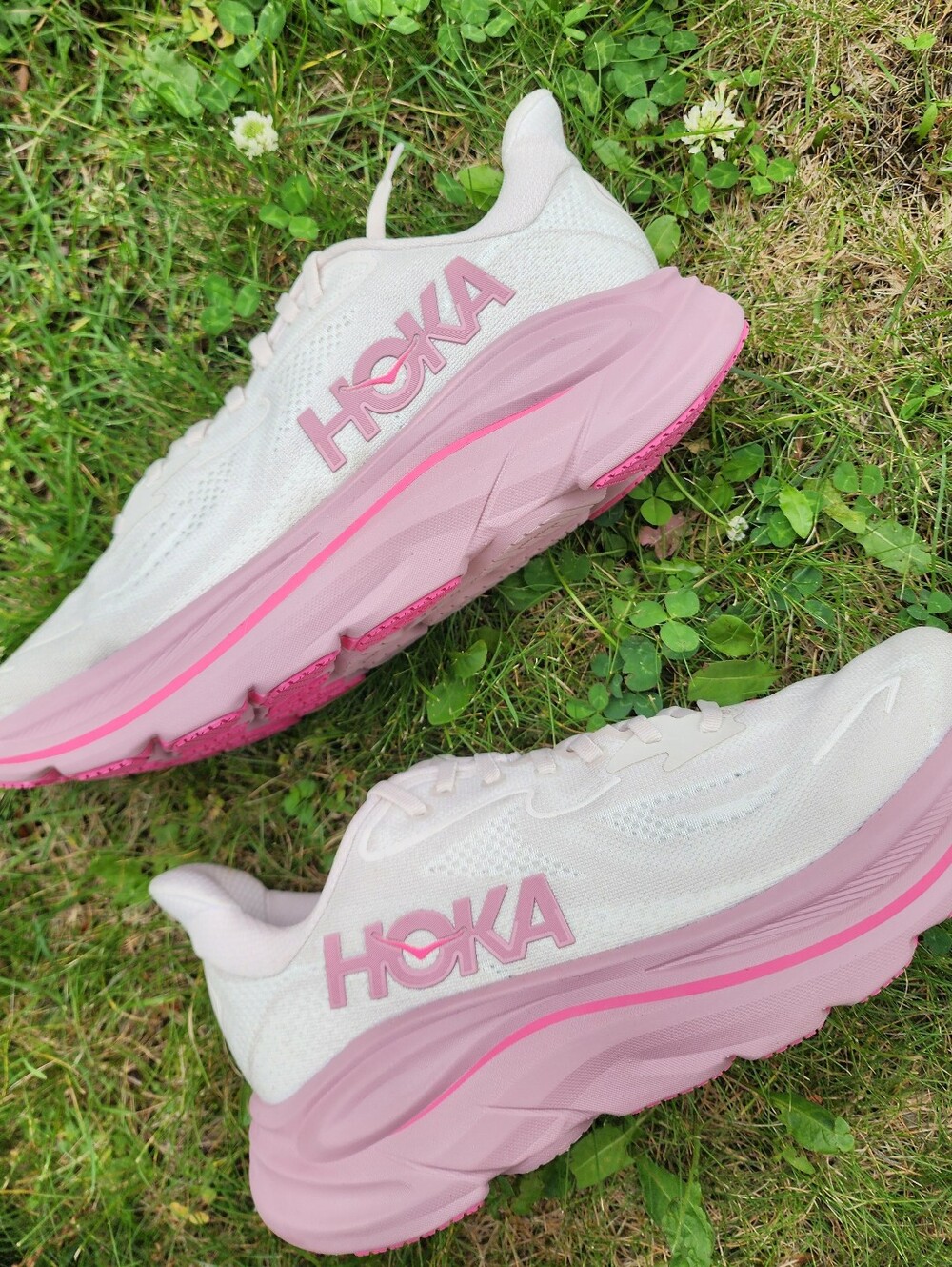 Sz 9.5B - Women's Hoka Clifton 10 Rose Cream Running Shoes - Picture 2 of 16